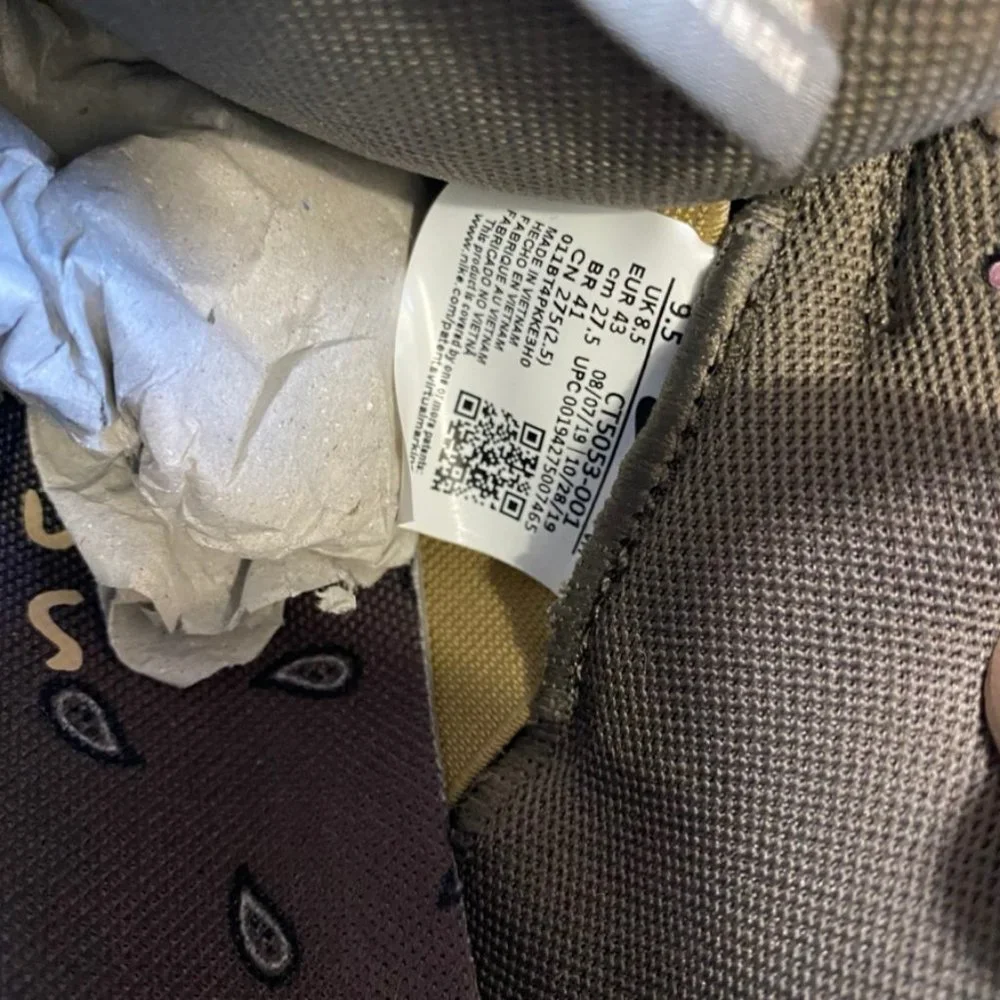 Nike × Travis Scott - Picture 9 of 13